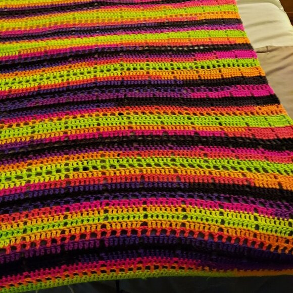 Handmade Neon Crochet Blanket Throw Vibrant Striped Pattern Multi-Color Soft Lig - Picture 5 of 8